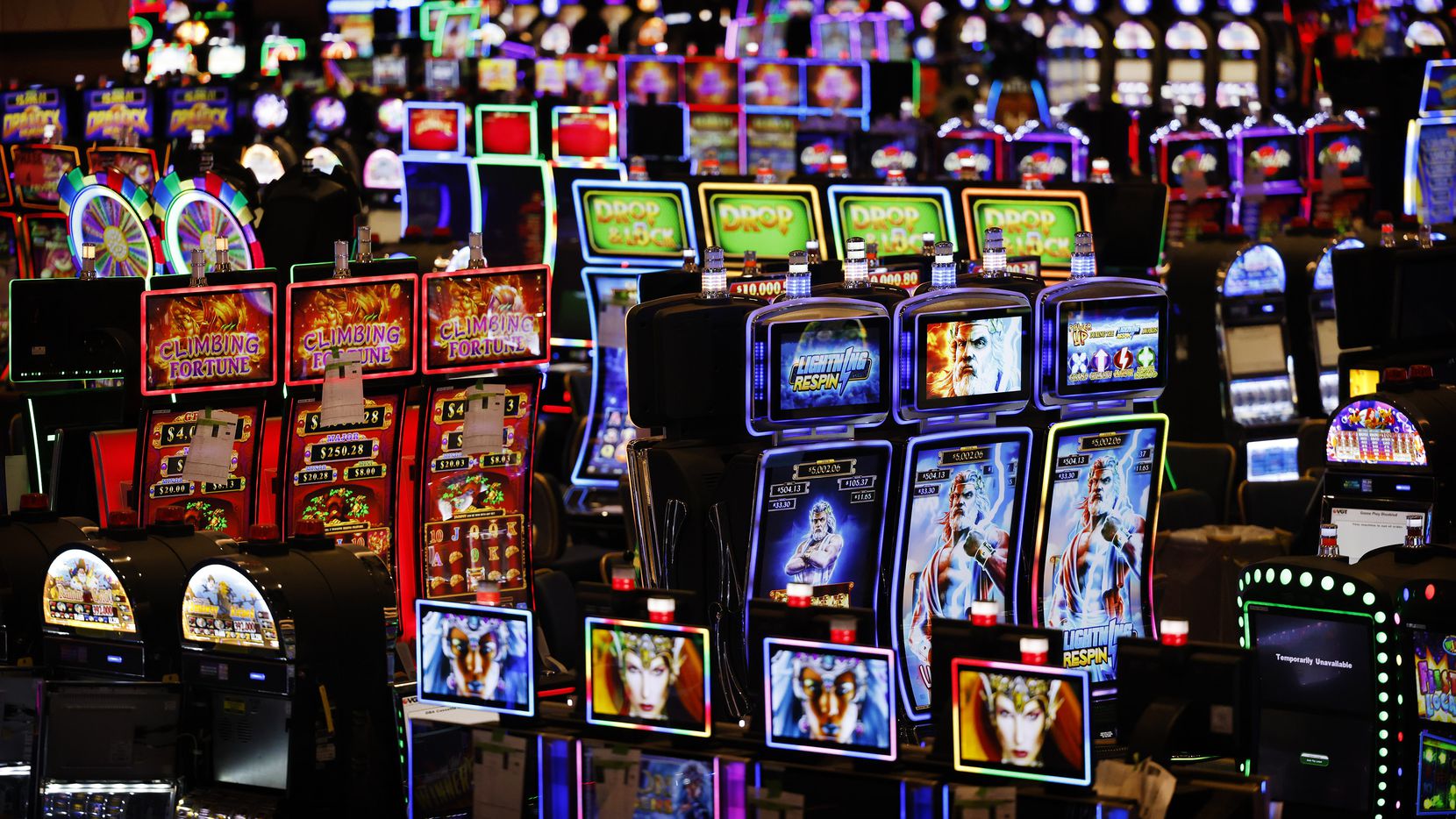 Pengalaman Terbaik Bermain di mpo500 casino untuk Pemula dan Ahli