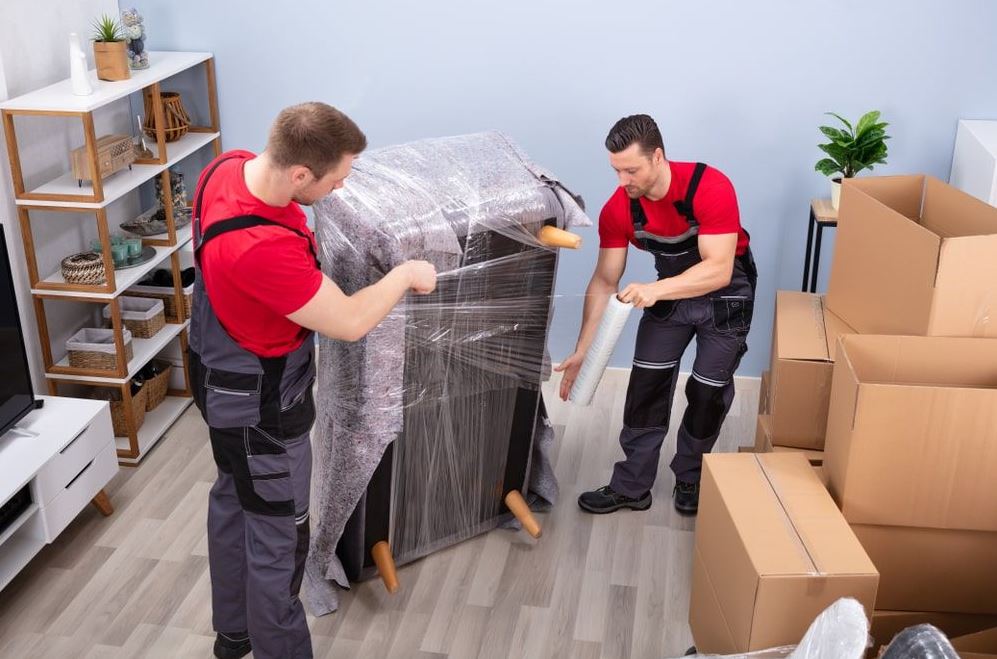 Efficient Long Distance Movers Calgary for Timely Delivery