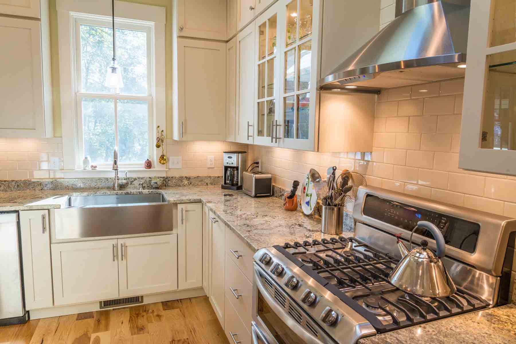 Trusted Kitchen Remodeler Near Me for Complete Home Makeovers