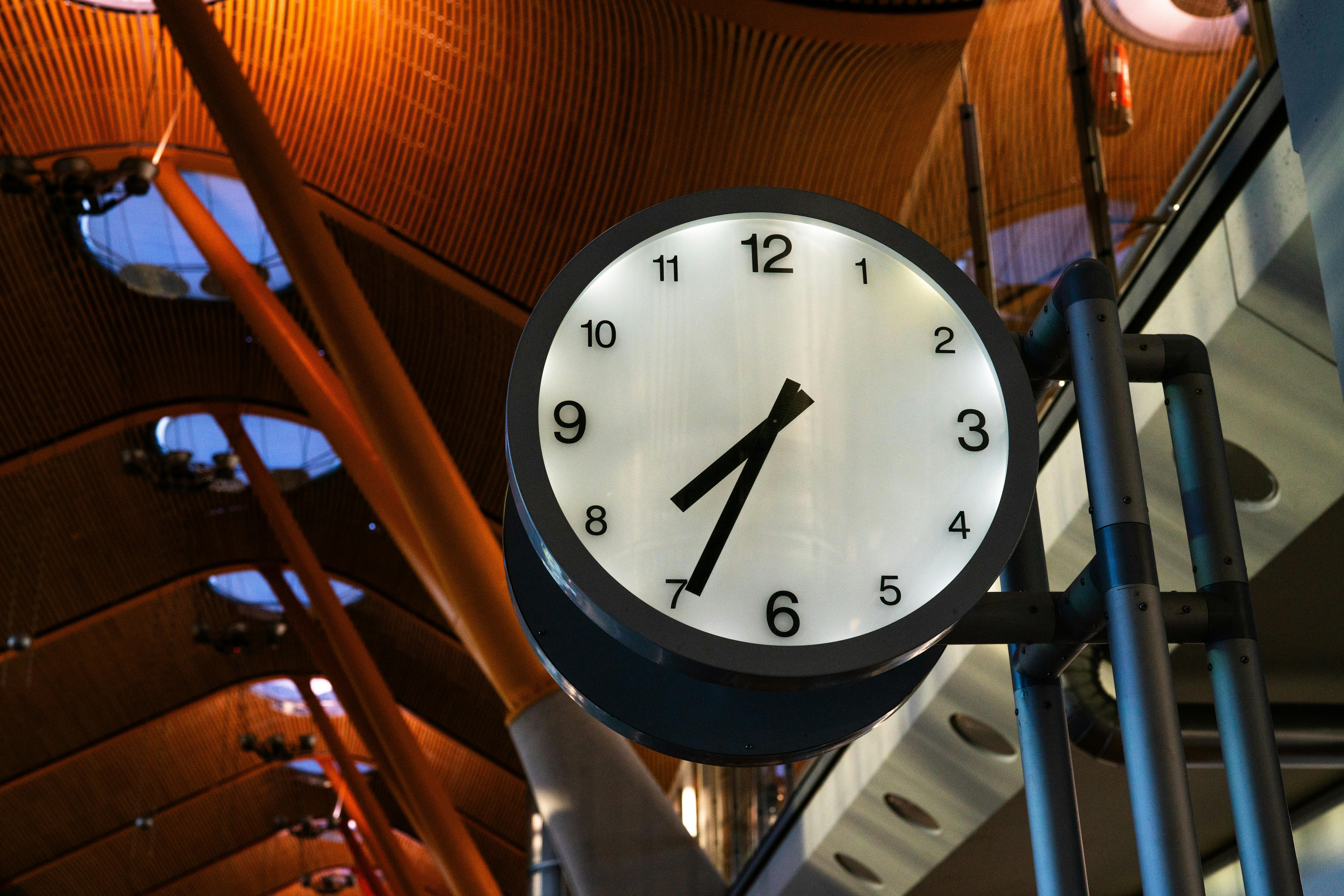 Where to Buy Authentic Rolex Daytona Wall Clock Models Online
