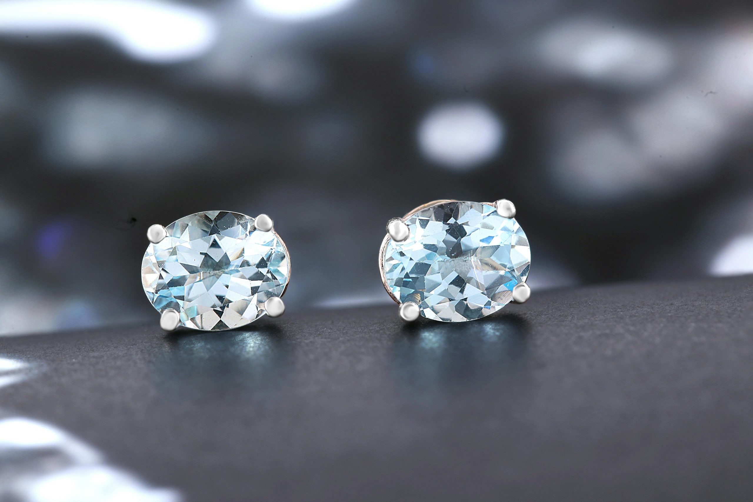 Diamond Stud Earrings That Reflect Your Unique Style